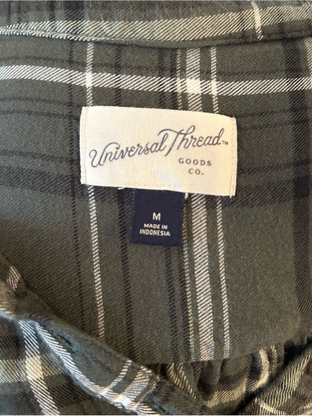 Universal Thread Green & Black Plaid Top - Picture 4 of 6
